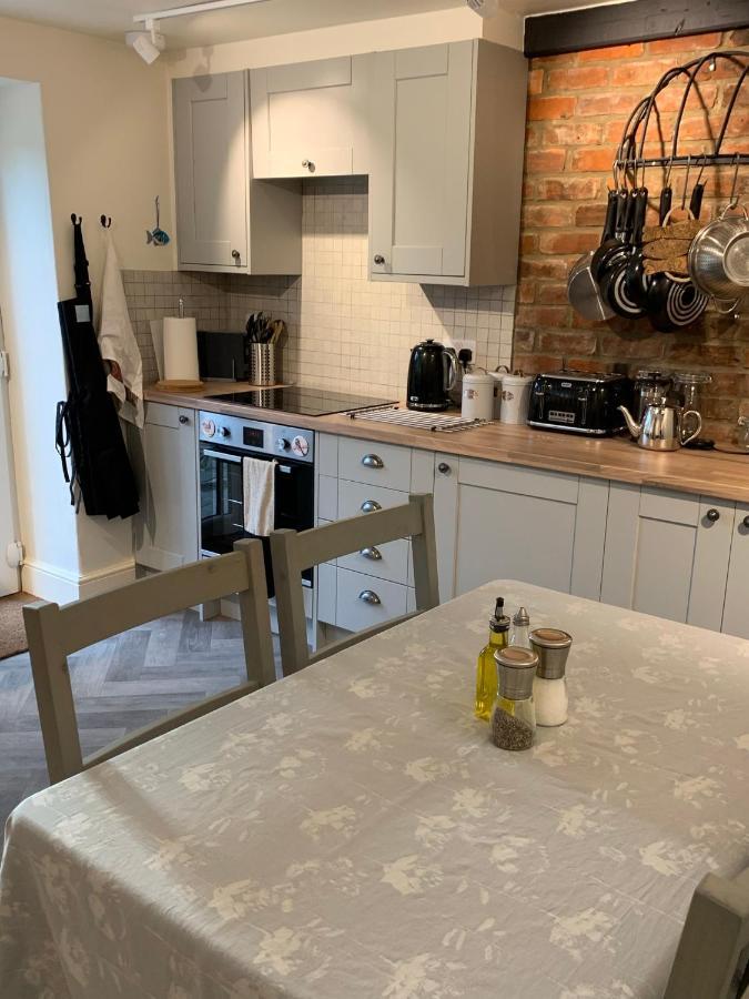 Cotswold Coombe Cottage Wotton-under-Edge Eksteriør billede